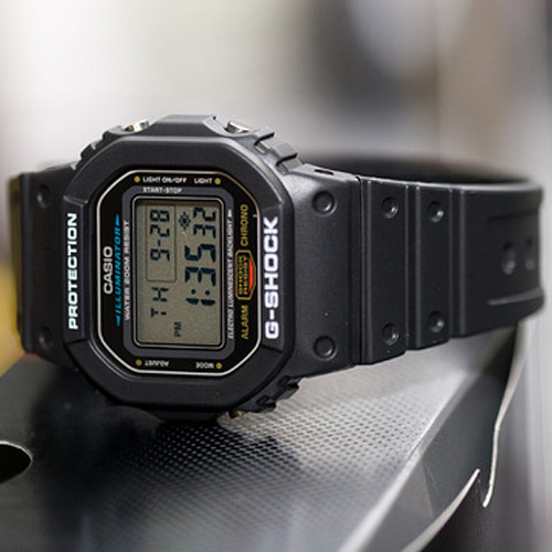 Casio DW-5600E-1V