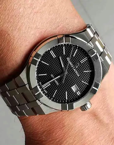 Maurice Lacroix AI6008-SS002-330-1