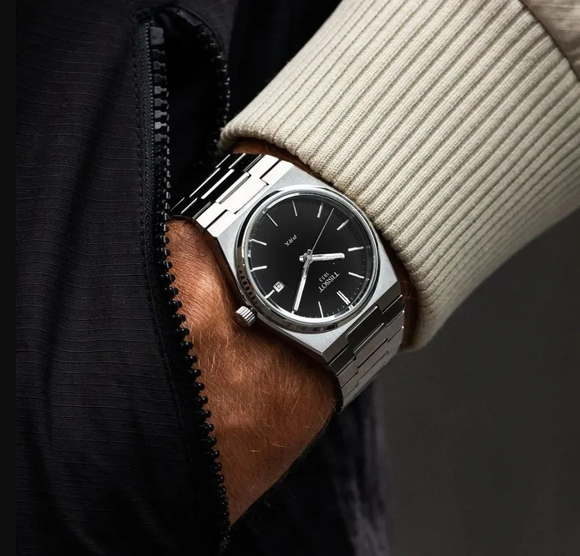 Tissot T137.410.11.051.00